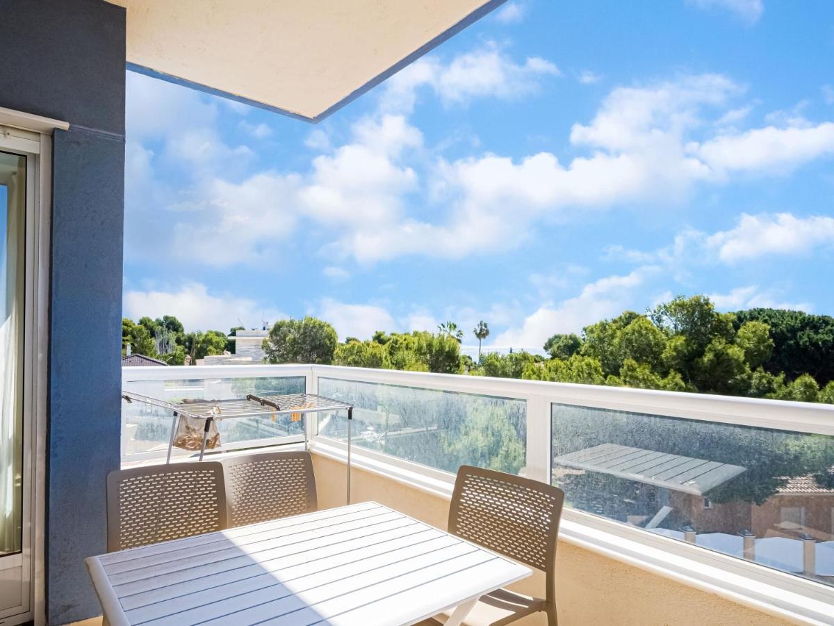 Rio Nacimiento Apartment Campoamor Bagian luar foto