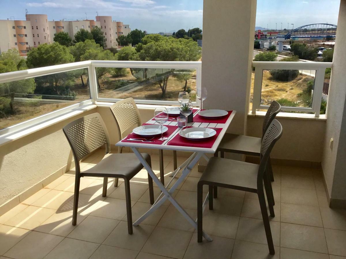 Rio Nacimiento Apartment Campoamor Bagian luar foto